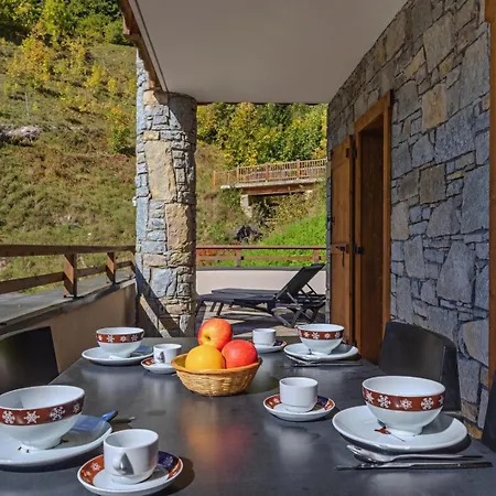 Holiday home Rochette 4 A 6 Personnes Au Pied Des Pistes