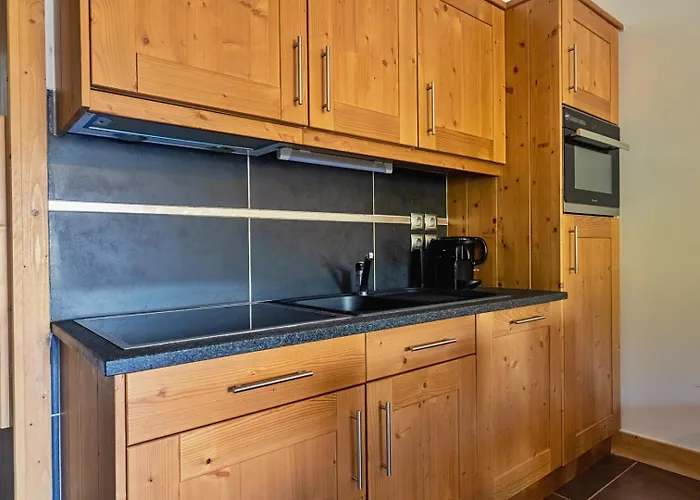 Rochette 4 A 6 Personnes Au Pied Des Pistes