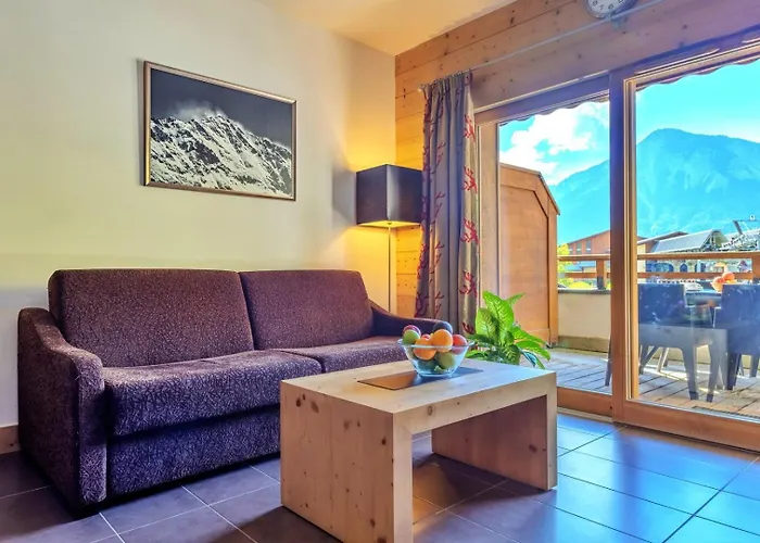 Holiday home Rochette 4 A 6 Personnes Au Pied Des Pistes
